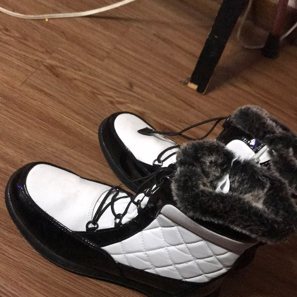 SHOES